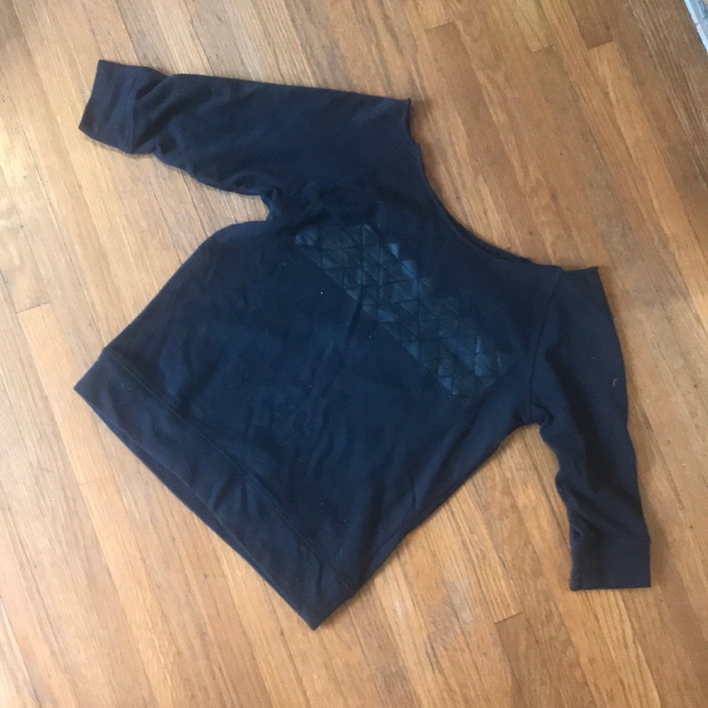 Fabletics cropped sweater